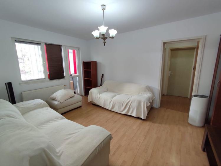 Schimb apartament 2 camere cu ap. 3-4 + diferenta - 5