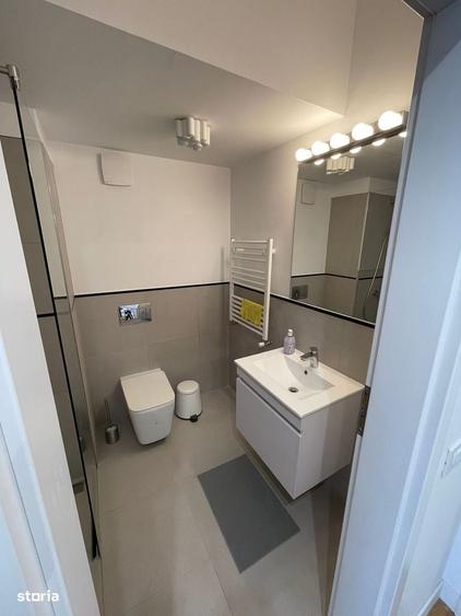 Apartament cu 3 camere în Jiului