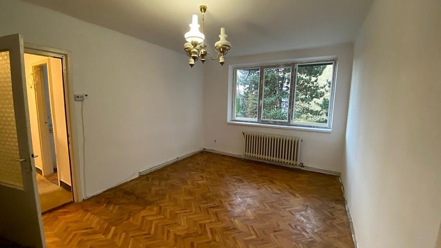 Apartament cu 2 camere semidecomandate , etaj 3 din 3 - Gruia , zona stadion CFR - 1