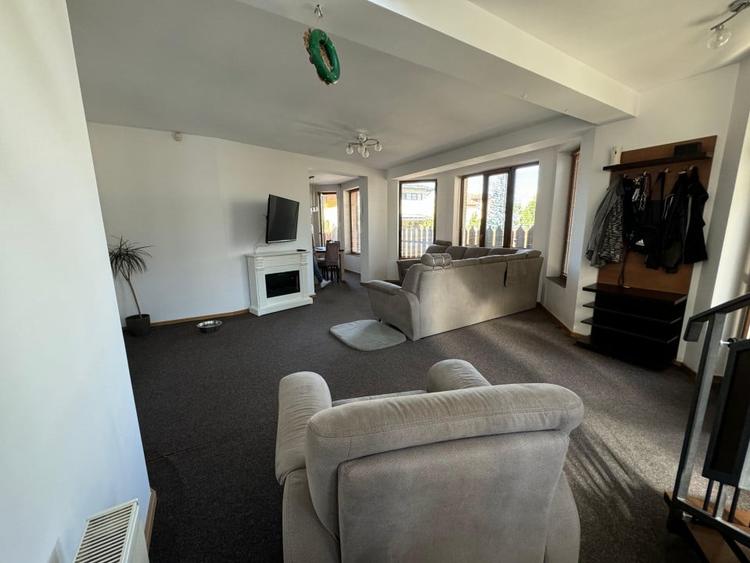 Casa individuala 165 mp utili, 350 mp teren , 2 parcari , Floresti - 4