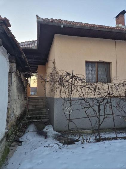 Vand casa in Pestisani - 2