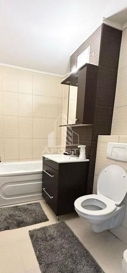 Apartament cu 3 camere, Decomandat, Centrala Proprie, zona Sagului - 13