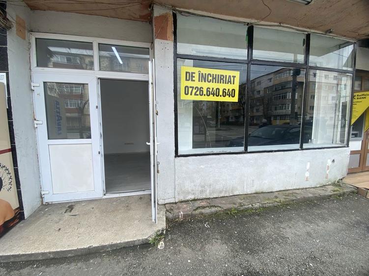 De inchiriat , disponibil imediat . - 3