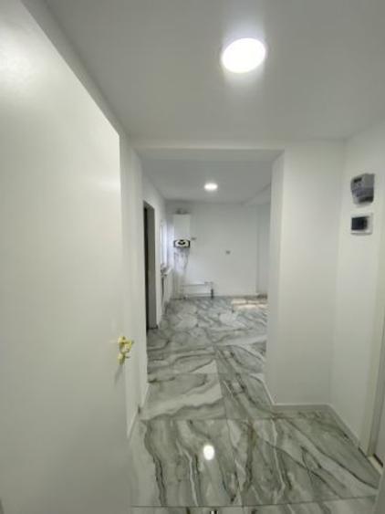 Casă la curte 260mp de vânzare Excelentă   Sălaj Bachus Sector 5  - 7