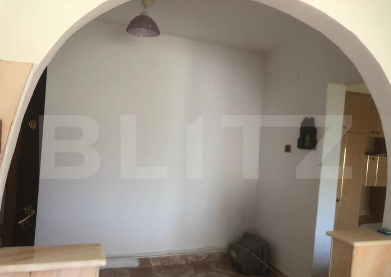 Apartament de vanzare, cu 3 camere, 63 mp, zona M16 - 1