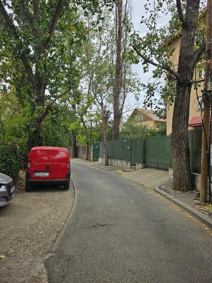 Titan Policlinica , Aleea Calistrat Hogas - 1