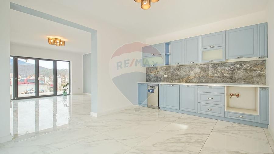 Casă / Vilă cu 5 camere de vânzare în zona Bunloc - 11