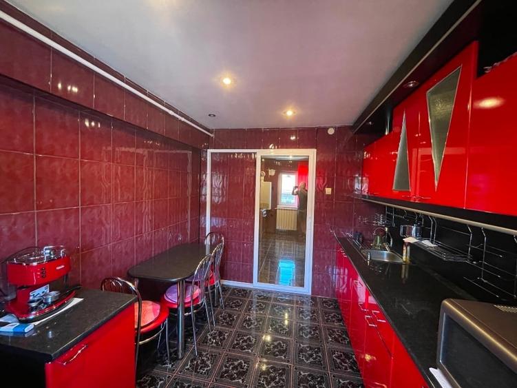 Vand apartament 3 camere in Petroșani - 5