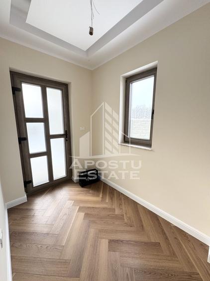 Duplex cu perete dublu, 4 camere si 3 bai finalizat, toate utilitatile - 13
