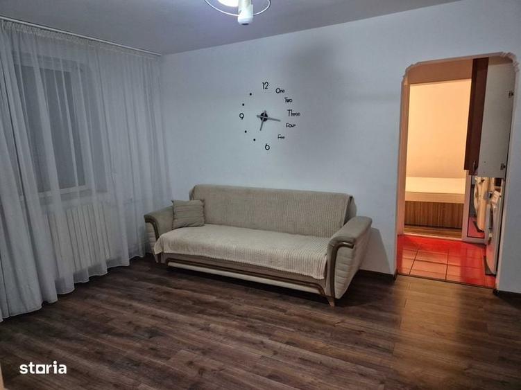 Inchiriez apartament 2 camere zona abator - 1