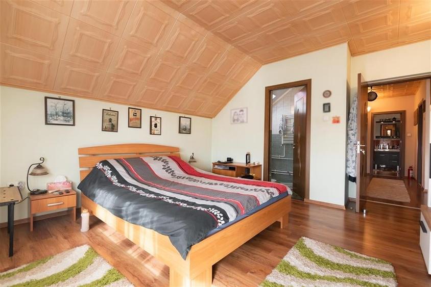 Casa P+M cu 4 camere+living+loc de luat masa in Santion - 22