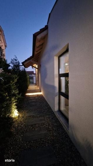 Casă cu 4 camere cu Teren 500 Mp în Păulești