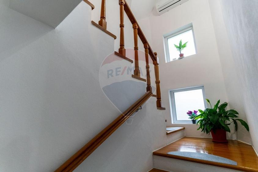 Casa / Vila deosebita de vanzare, Hateg jud. Hunedoara - 11