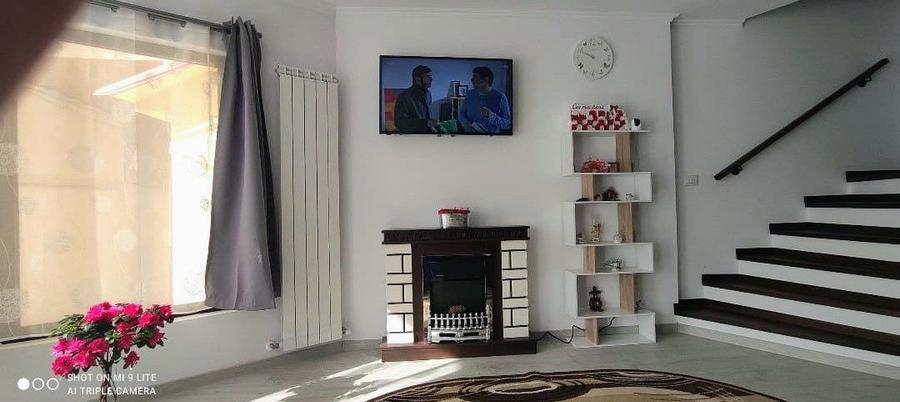 Casa de vanzare , - 3