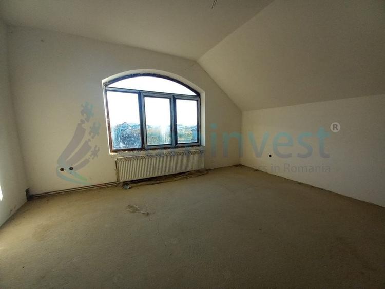 Casă individuală cu 5 camere în Oșorhei