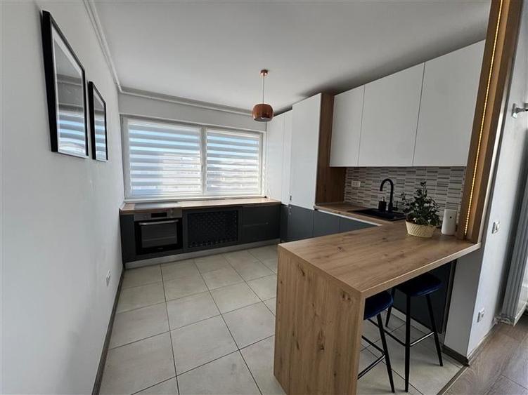 Apartament 3 camere, terasa 47 mp, zona Tractorul, Brasov - 5