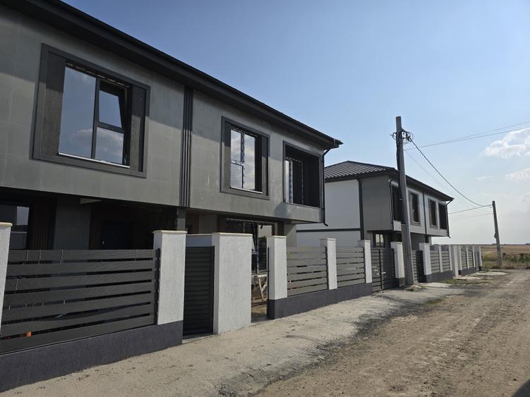 vIla de vanzare in Lazu - 7