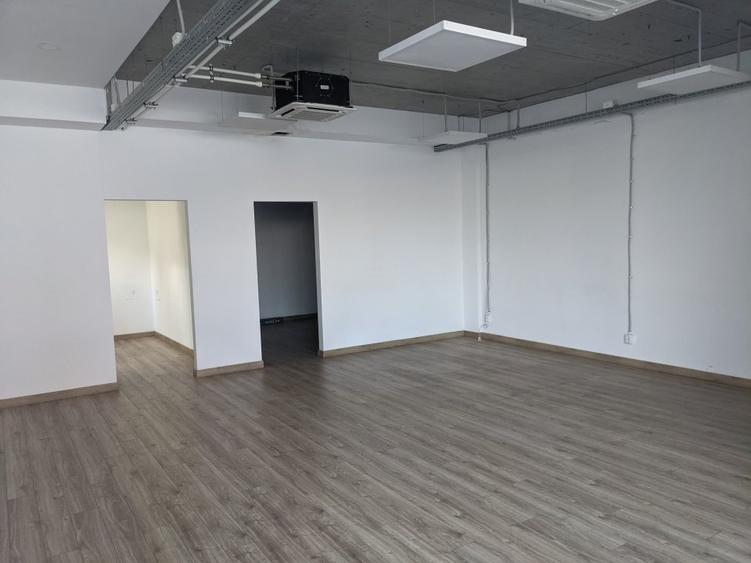 Proprietar- inchiriez spatiu birou 77 m.p. Strada Vasile Lupu- Piata Doi Baieti - 2