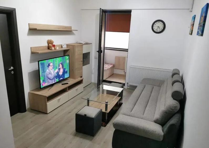 Apartament cu 2 camere semidecomandat, mobilat în Tomis Plus