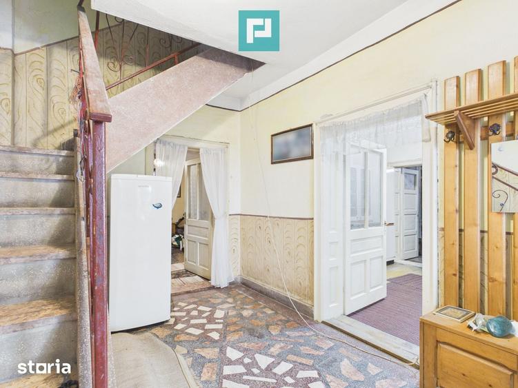 Casă cu 4 camere cu Teren 2880 Mp în Șagu