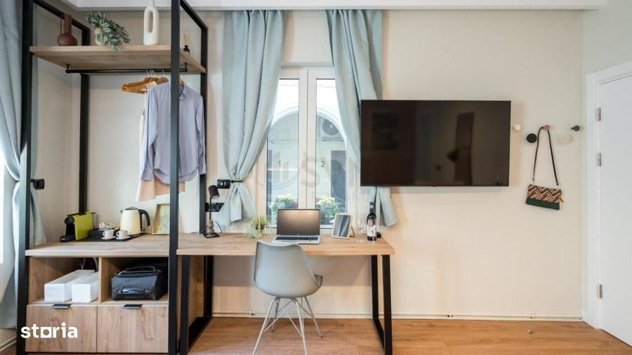 Casă cu 4 camere cu Teren 370 Mp în Romană
