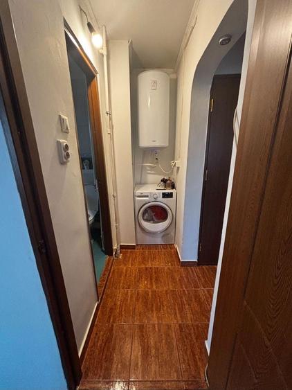 Apartament cu 3 camere decomandat, mobilat în Rahova