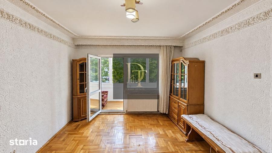 Apartament cu 2 camere decomandat în Tractorul