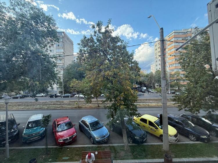 Apartament cu 2 camere decomandat în Sebastian