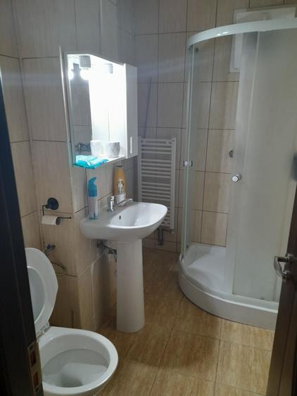 Apartament cu 2 camere decomandat în Drumul Carului