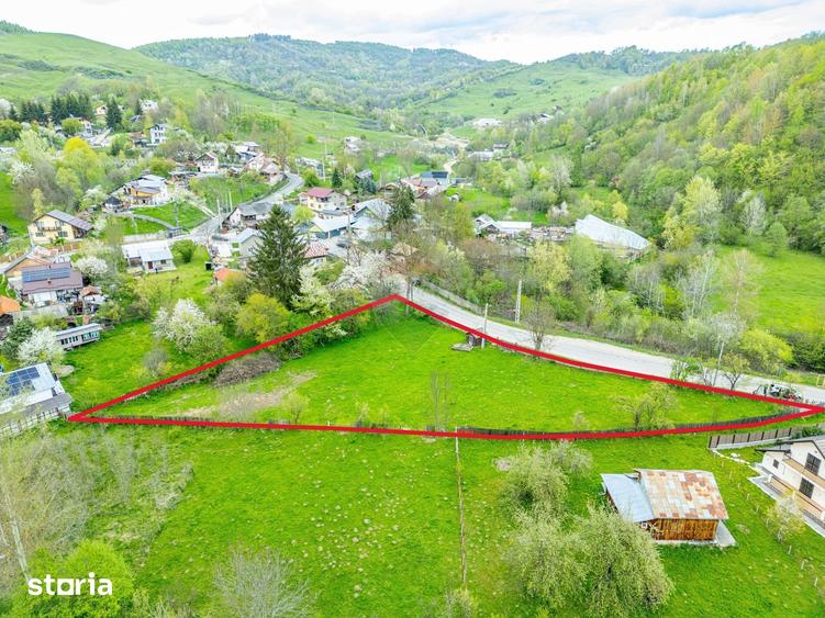 Teren de 2221 mp, în Central