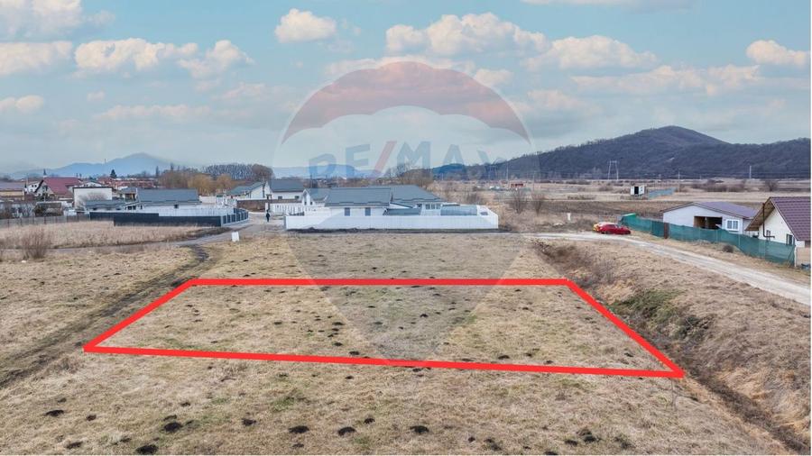 Teren Construcții intravilan de 500 mp, în Hărman