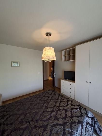 Apartament cu 3 camere decomandat, mobilat în Braytim