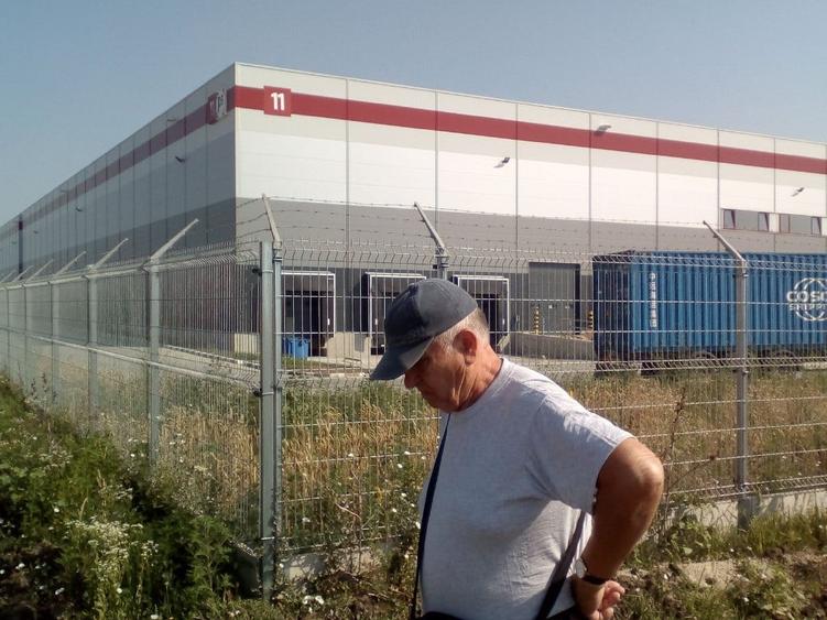 Teren de 13850 mp, în Centura Vest