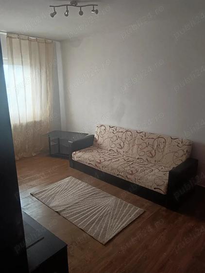 Garsonieră decomandată în Central