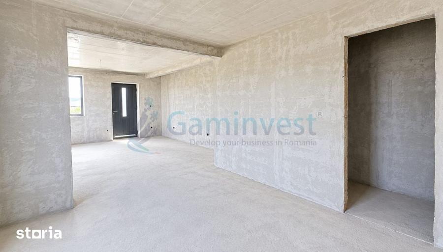 Casă cu 4 camere cu Teren 300 Mp în Sânmartin