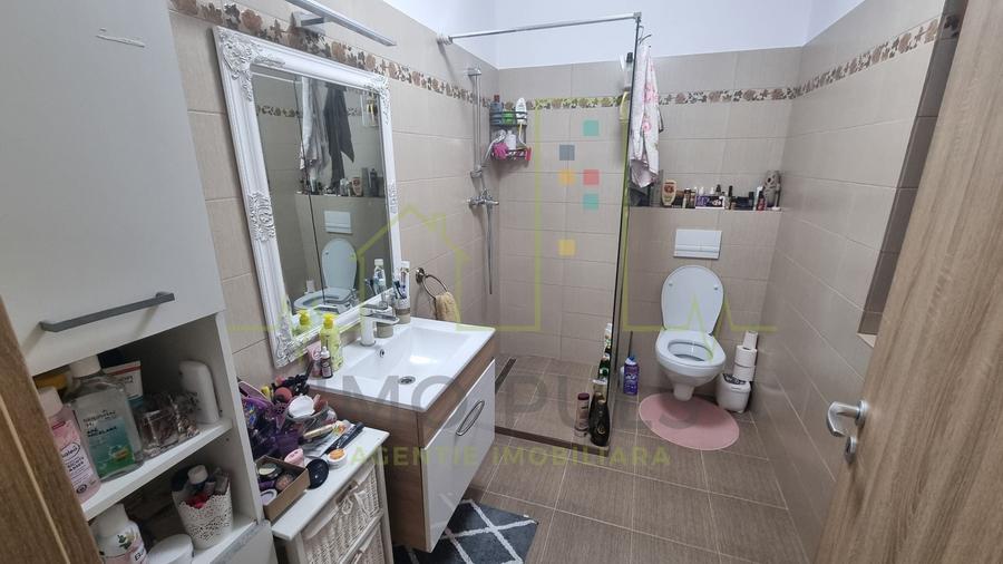Duplex cu 4 camere cu Canalizare în Moșnița Veche