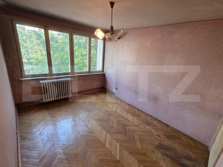 Apartament cu 2 camere semidecomandat în Tudor