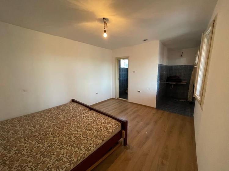 Casă individuală cu 2 camere cu Teren 2751 Mp în Lucăcești