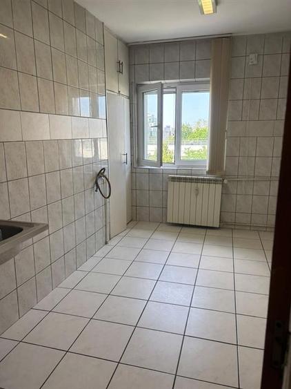 Apartament cu 2 camere decomandat în Aviației