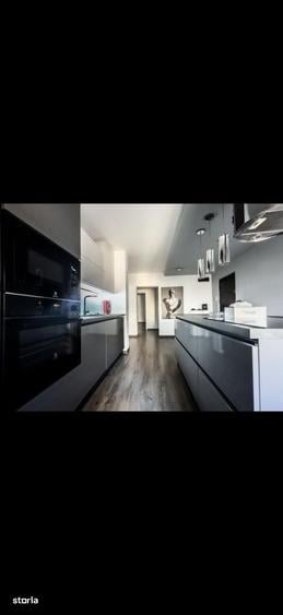 Apartament cu 3 camere în 13 Septembrie