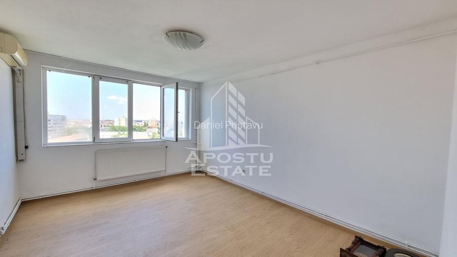 Apartament 3 camere decomandat, centrala proprie, zona Dacia