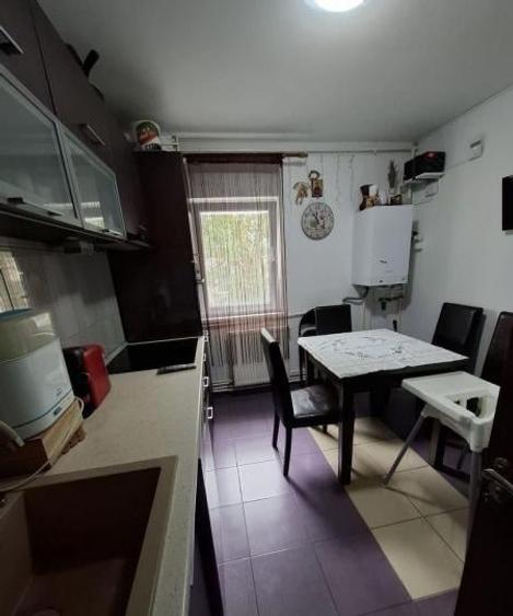 TOMIS 3, APARTAMENT 3 CAMERE, MOBILAT-UTILAT, CENTRALA GAZE,ETAJ 2 DIN 4 - 6