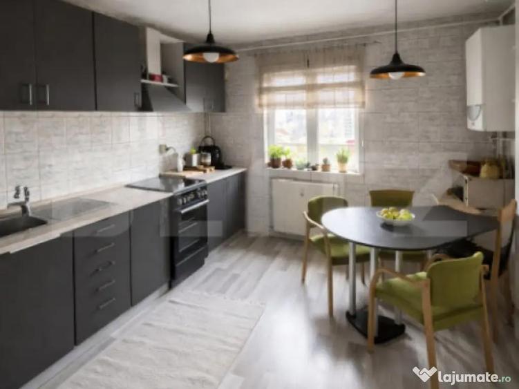 Apartament 4 camere, decomandat, 82 mp, 2 bai, etaj intermed - 5