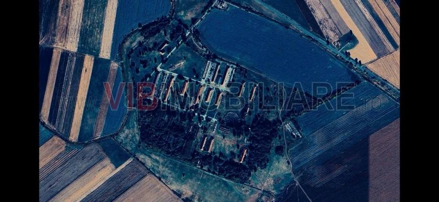 Ferma complet utilată – 30 ha teren comasat cu 11.500mp grajduri renovate Timiș - 2