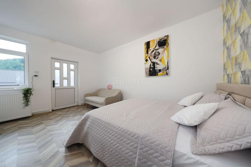 Proximitate imediata fata de Castelul Bran - 44