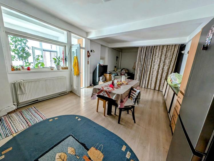 P+M Brancoveanu,aproape de metrou si parc,pretabil spatiu birouri/locuinta,5 cam - 1