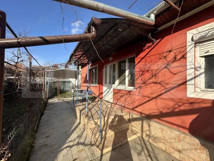 Casa pe un nivel, 3 camere, curte + anexe, ideala pentru personalizare Gherla - 15
