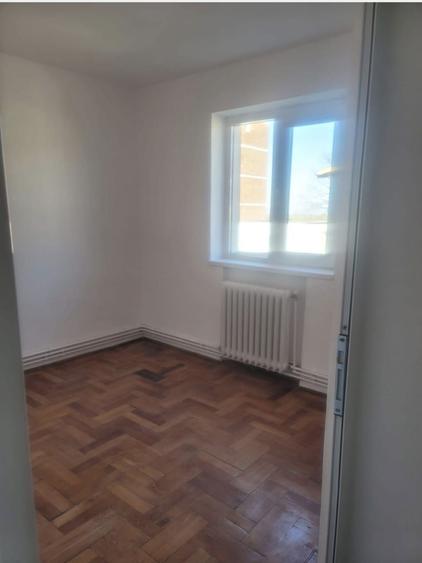 Apartament de vanzare - 7