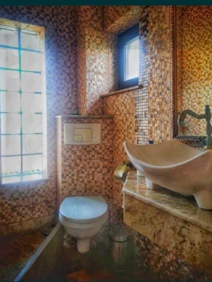 Garsoniera de inchiriat pe termen lung in zona centrala - 1