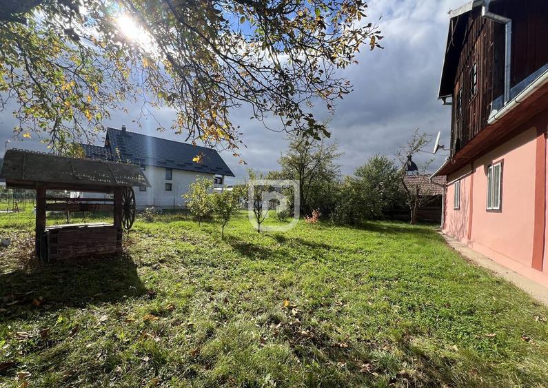 Casa traditional bucovineana la poalele muntilor Bucovinei - 10